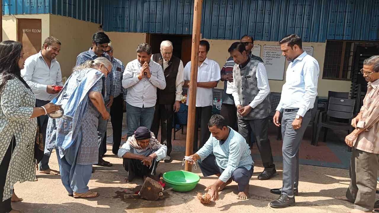 बेसहारा एवं प्रेमविहीन बुजुर्ग अब नही रहेंगे तकलीफ में- विधायक पाठक