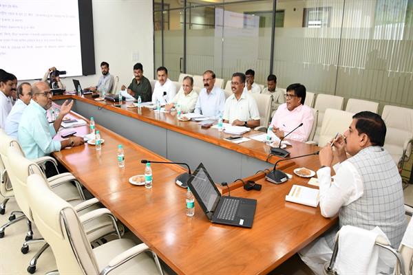 वन ग्रामों में सर्वे करायेंगे, जो छूट गए हैं, उन्हें भी देंगे पट्टे : मुख्यमंत्री डॉ. यादव
