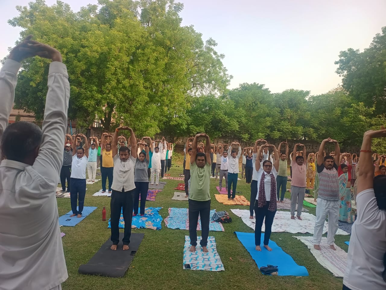 ग्वालियर में विश्व योग दिवस की तैयारियां जोर-शोर से जारी, IITM में दिया जा रहा है योग कराने वाले शिक्षकों को प्रशिक्षण
