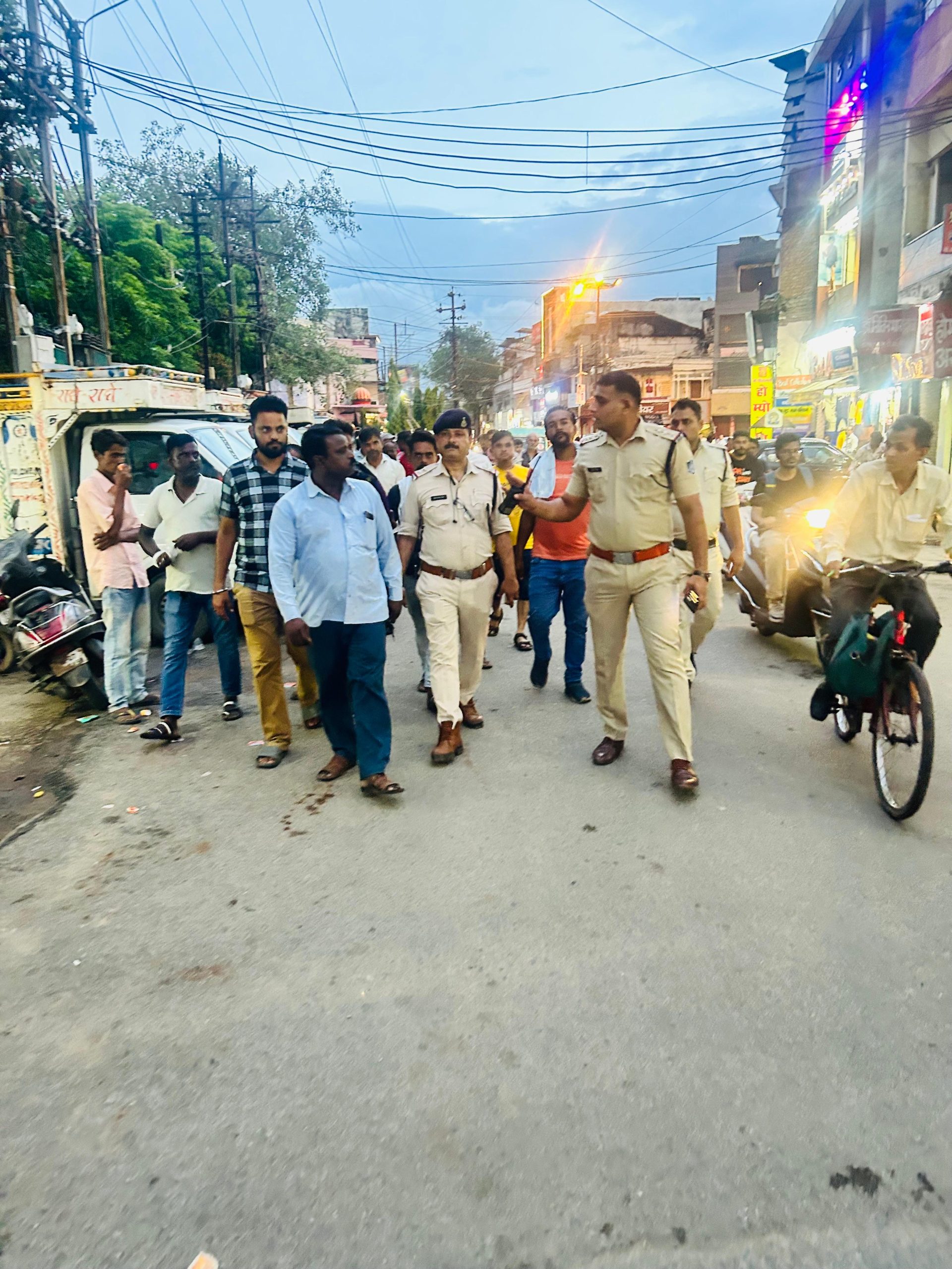 यातायात पुलिस ग्वालियर ने की नियमों का उल्लंघन करने वालों के विरुद्ध प्रभावी कार्यवाही