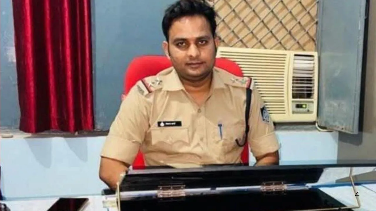 कोतवाली थाने के निरीक्षक पंकज शर्मा द्वारा 3 लाख की रिश्वत मांगे जाने पर लोकायुक्त ने दर्ज किया प्रकरण