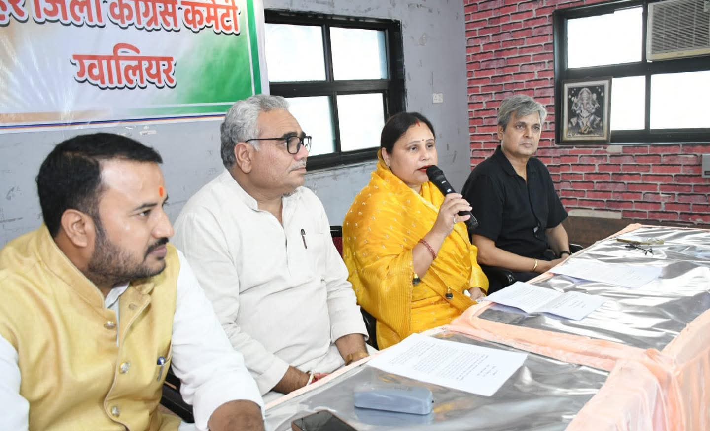 विजयवर्गीय के बयान पर कांग्रेस का हमला, महापौर बोलीं-माँ दुर्गा और बहन-भाई के रिश्ते का अपमान…सार्वजनिक माफी- बर्खास्तगी तक की माँग”