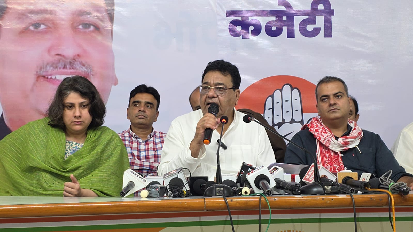 चूहों से मासूमों की मौत भाजपा सरकार का अपराध, अब नौटंकी जांच और खोखले वादे नहीं चलेंगे”- मुकेश नायक