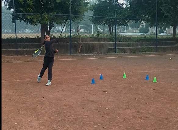 टेनिस खिलाड़ी शांभवी ने 10 वर्ष की उम्र में ही बना लिया खेलो एमपी यूथ गेम्स में अपना स्थान