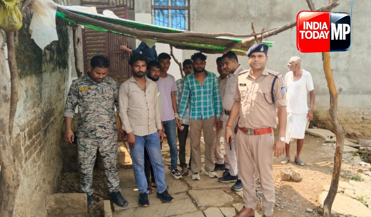 ग्वालियर पुलिस का बड़ा एक्शन: इंटर-स्टेट भैंस चोर गैंग के 9 सदस्य गिरफ्तार, 2 पिकअप गाड़ियां और कट्टा जब्त,सिरोल, डबरा और पनिहार की वारदातें कबूलीं