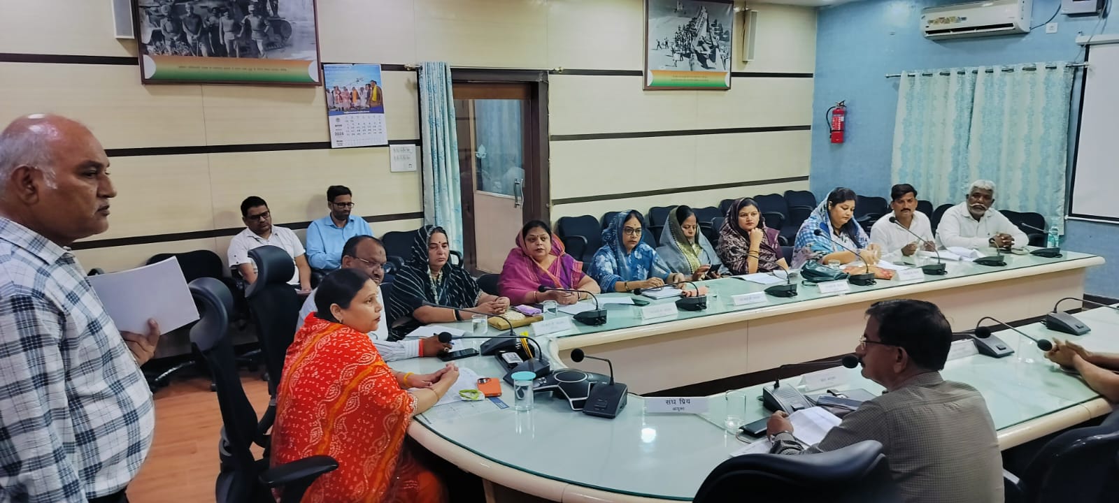 मेयर इन काउंसिल की बैठक में शहर विकास के कई फैसलों पर मुहर, नए गांवों के रोजगार सहायकों का नगर निगम में संविलियन मंजूर