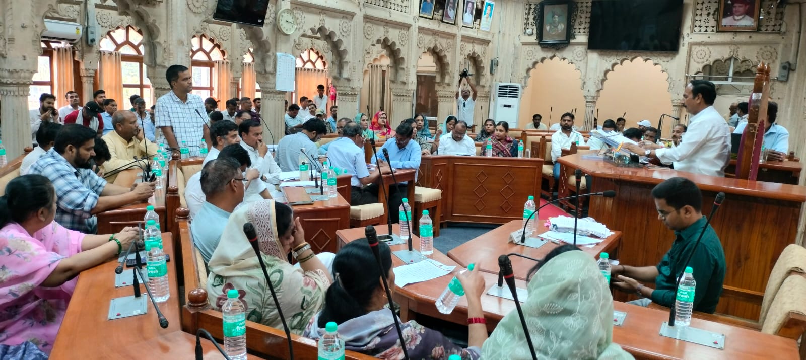 ग्वालियरः सड़कों के कार्यादेश जारी होने के 7 दिन के भीतर कराएं भूमि पूजन, वरना शुरू कराएं काम: निगम सभापति