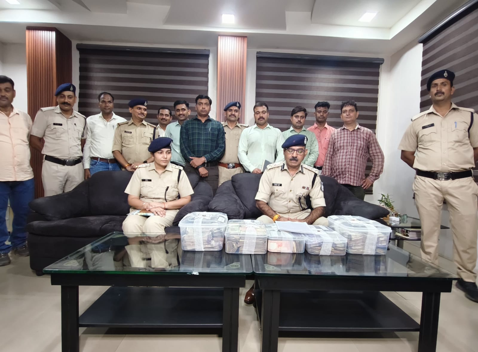ग्वालियर: 18 लाख की चोरी का क्राइम ब्रांच और जनकगंज पुलिस ने किया खुलासा, 15.40 लाख नकदी के साथ 5 गिरफ्तार