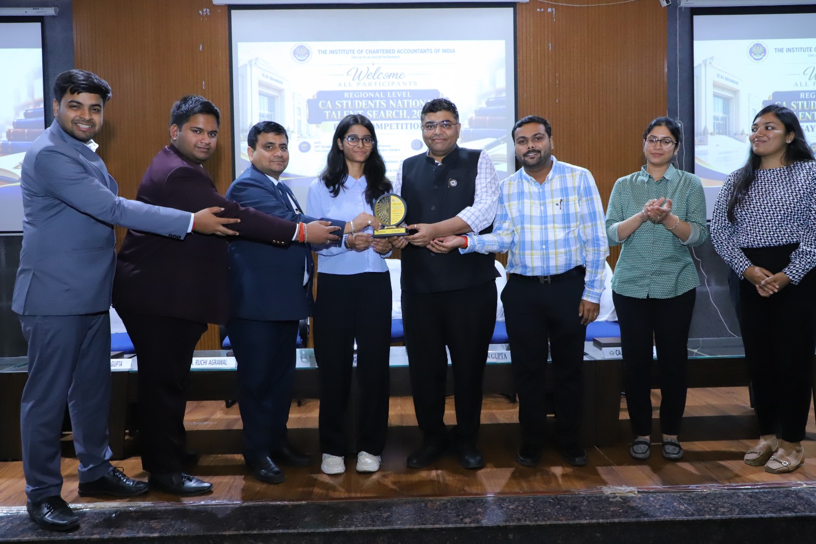 ICAI रीजनल निबंध प्रतियोगिता में बेसू भदौरिया बनीं सेकंड रनर-अप, ग्वालियर का बढ़ाया मान